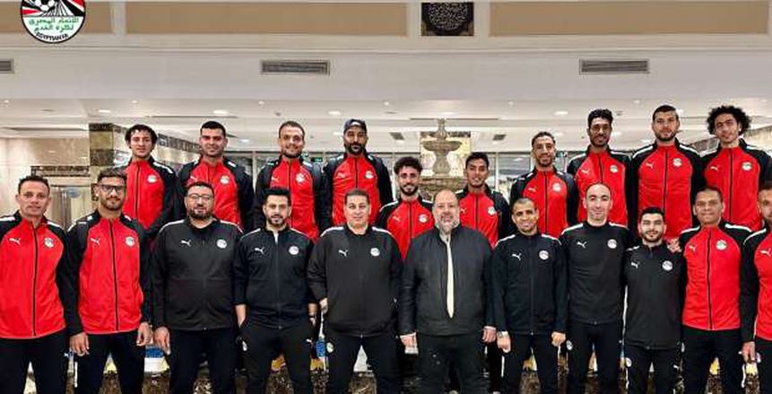 المدير التنفيذي لاتحاد الكرة يجتمع ببعثة منتخب الشاطئية قبل السفر إلى عمان
