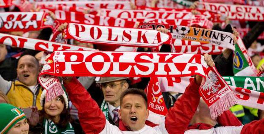 الحكومة البولندية تعلن موعد عودة الجماهير للمدرجات وفق شروط صارمة
