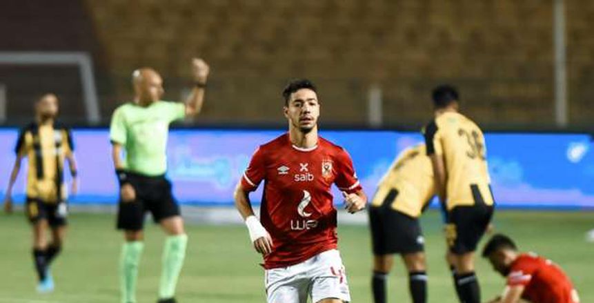 شوبير: لا صحة لوجود مفاوضات بين زياد طارق لاعب الأهلي ومسؤولي الزمالك