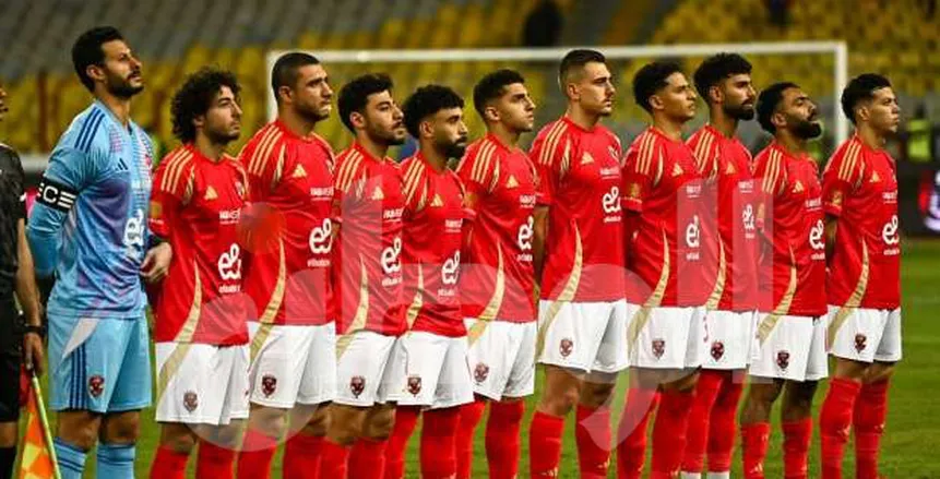 كولر يستقر على رباعي خط دفاع الأهلي أمام الزمالك.. موقف المساك والظهير الأيمن