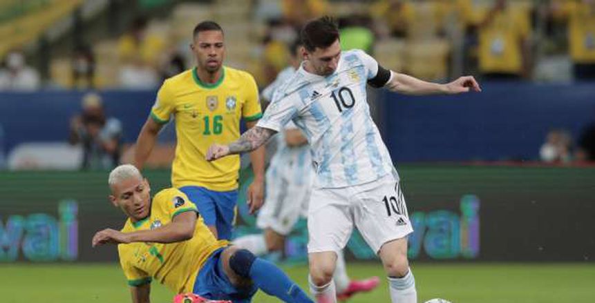 ميسي يهزم مارادونا وبيليه.. والأرجنتين تعادل رقم أوروجواي التاريخي