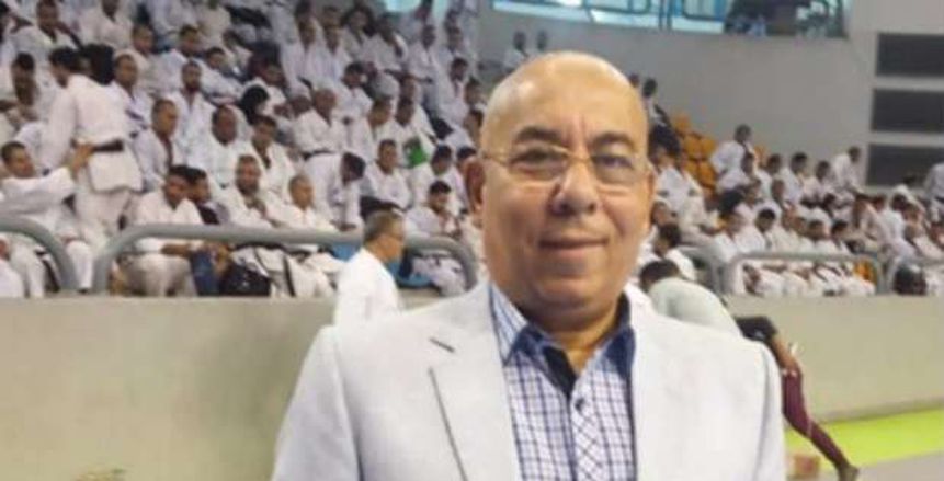 وزير الرياضة يهنئ الدهراوي بفوزه بعضوية المكتب التنفيذي للاتحاد الدولي للكاراتيه