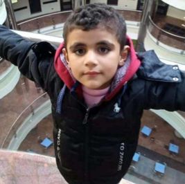 ضمور العضلات «دوشين» يهدد حياة الطفل «محمد»: محتاج علاج بـ10 ملايين جنيه