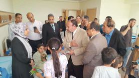 مستشفيات جامعة الأزهر تستقبل مصابي غزة ومرافقيهم: رعاية طبية كاملة للأشقاء