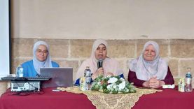 الجامع الأزهر يناقش حقوق كبار السن بملتقى المرأة الأسبوعي