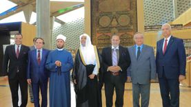 رئيس رابطة الجامعات الإسلامية يتفقد مكتبة الإسكندرية (صور)