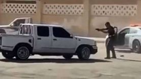 تكريم شرطي سعودي ضبط شابا مارس «التفحيط» بسيارته