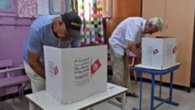 «الانتخابات التونسية» تعلن قبول مشروع الدستور الجديد