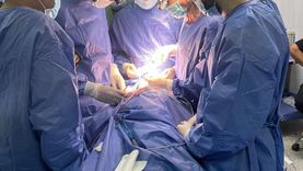 مستشفى سوهاج الجامعي ينجح في إجراء 6 عمليات جراحية معقدة