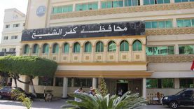 غلق منشأتين مخالفتين في كفر الشيخ.. إحداهما أكاديمية للتمريض
