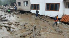 إصابة شخص وفقدان آخر وتعطل حركة القطارات جراء فيضانات بيرو «فيديو»