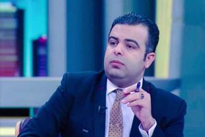 حسام النحاس أستاذ الإعلام بجامعة بنها