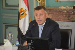 الدكتور محمود المتينى رئيس جامعة عين شمس