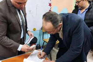 رئيس شركة المقاولون العرب أحمد العصار يُدلي بصوته في الانتخابات الرئاسية