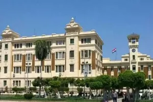 محافظة القاهرة تتابع  التحويلات المدرسية