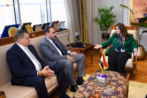 وزيرة لهجرة تستقبل مستثمر مصري بكندا
