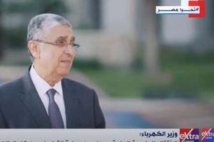 الدكتور محمد شاكر وزير الكهرباء والطاقة المتجددة