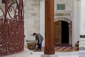 دعاء دخول المسجد - تعبيرية