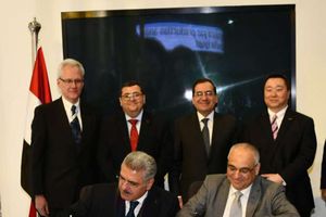 «الملا» يشهد توقيع 5 اتفاقيات تعاون على هامش «إيجبس 2019»