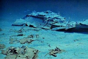 حطام سفينة تيتانيك في قاع المحيط