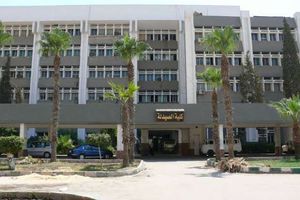 كلية الصيدلة بجامعة طنطا