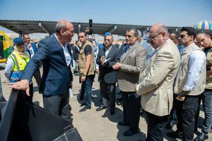 "وزير الدولة للإنتاج الحربي" يتفقد "حلوان لمحركات الديزل"