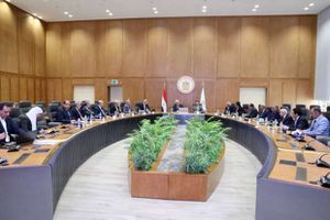 اجتمعاع وزير التعليم العالي مع رؤساء مجالس أمناء ورؤساء أفرع الجامعات الأجنبية