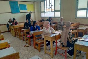 امتحانات الصف الثاني الإعدادي 2024 محافظة الفيوم - أرشيفية