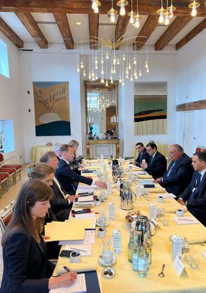 وزير الخارجية سامح شكري يعقد مباحثات ثنائية مع وزير خارجية الدنمارك