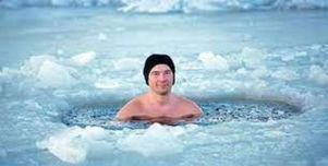فوائد السباحة في الماء البارد قبل بدء الشتاء.. منها إنقاص الوزن