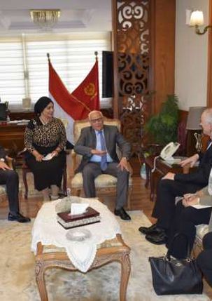 محافظ بورسعيد يستقبل سفير أستراليا بمصر