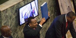 رئيس وزراء إثيوبيا يؤدى اليمين الدستورية أمام البرلمان