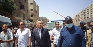 نائب محافظ القاهرة يواجه الإشغالات