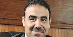 الدكتور هشام الغزالى، عضو اللجنة القومية لعلاج الأورام، مدير مركز أبحاث طب عين شمس