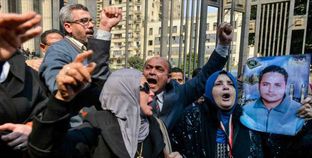 فرحة الأهالى بعد رفض الطعن على حكم مذبحة بورسعيد