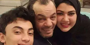 الفنان علاء مرسي وأولاده