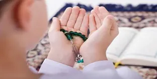 دعاء ختم القرآن في رمضان مكتوب - تعبيرية