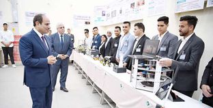 الرئيس السيسى يستعرض ابتكارات طلاب جامعة «برج العرب التكنولوجية»