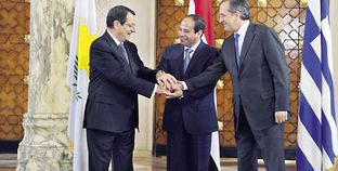 رؤساء مصر واليونان وقبرص فى لقاء سابق «صورة أرشيفية»