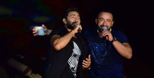 بالصور| "السقا" و"منير" يشاركان تامر حسني الغناء في حفل مارينا