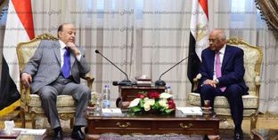 صورة من جلسة علي عبد العال و الرئيس اليمني