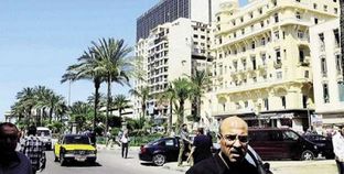 العشوائية والفوضى شوهت معالم شوارع وطرقات الإسكندرية التاريخية