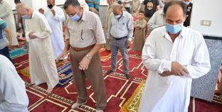 استمرار إلزام المصلين بالإجراءات الاحترازية داخل المساجد