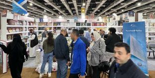 إقبال جمهور معرض القاهرة للكتاب على مطبوعات مكتبة الإسكندرية