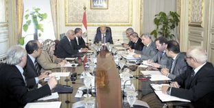 رئيس الحكومة فى اجتماع مع عدد من المسئولين «صورة أرشيفية»