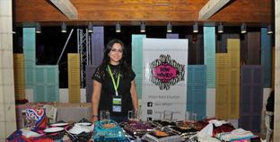 علياء عبدالفتاح تعرض منتجاتها بمعرض «سبوت»