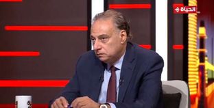 محمد كمال أستاذ العلوم السياسية