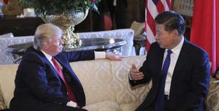 الرئيس الأمريكي ونظيره الصيني في إحدى لقاءاتهما السابقة