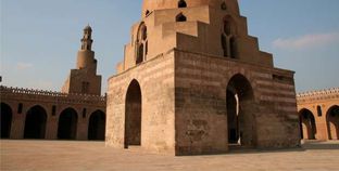 أثريون عن المساجد التاريخية: كنوز بين الإهمال والسرقة.. وحمايتها مسئولية الوزارة والمواطنين