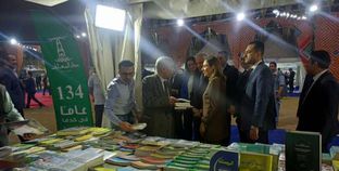 وزيرة الثقافة ومحافظ الجيزة يفتتحان معرض فيصل للكتاب